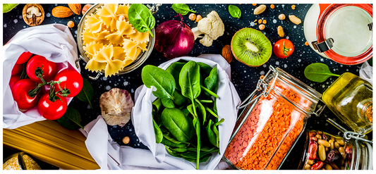Photo of various produce in reusable bags and jars. Photo credits: betterfood.co.uk